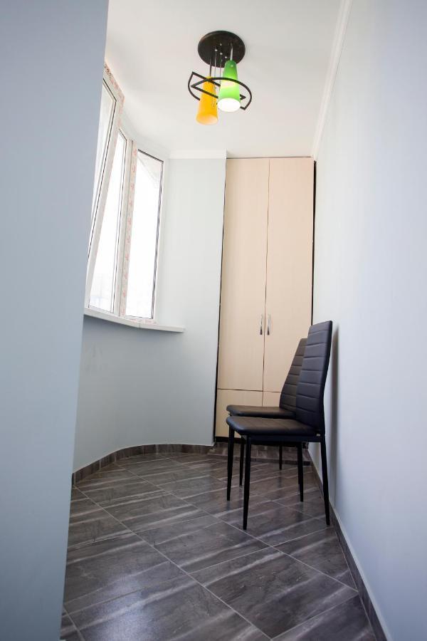 Apartament Curat Si Confortabil Str. Ismail 86 In Centrul Chisinaului公寓 外观 照片